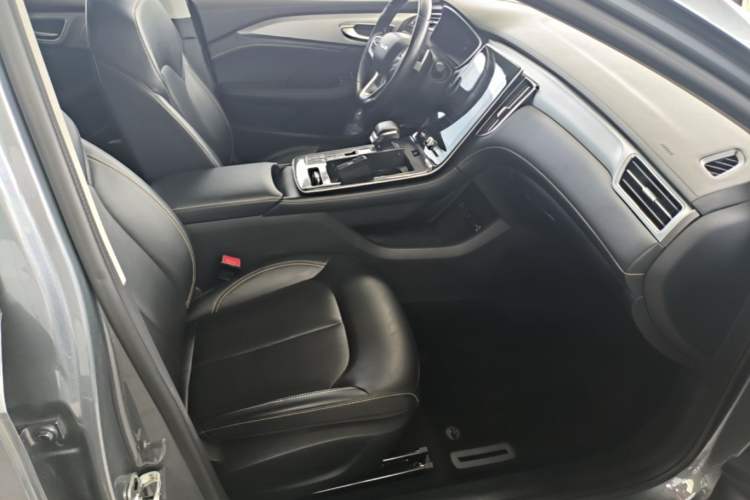 Used Roewe i6 MAX 2020 300TGI Automatic "Swell Cool Smart Drive" Edition Right Front Seat
