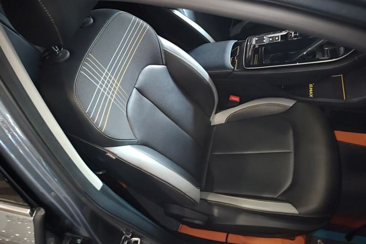 Used Roewe i6 MAX 2020 300TGI Automatic Cool & Stylish Skyroof Edition Right Front Seat