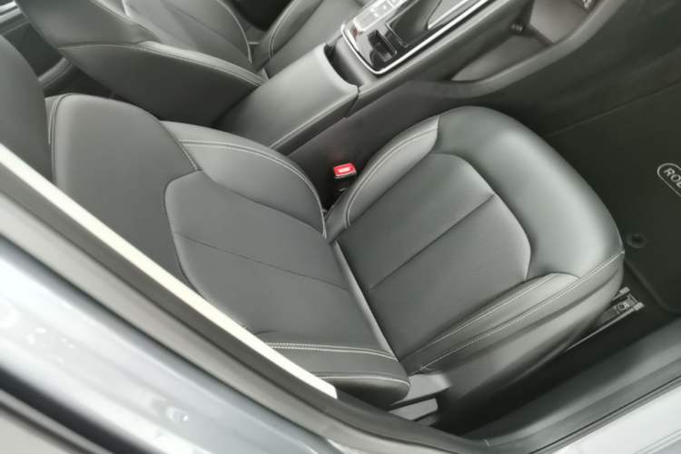 Used Roewe i6 MAX 2020 300TGI Automatic Sporty Cool Edition Right Front Seat