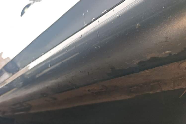 Used Roewe i6 MAX 2020 300TGI Automatic "Swell Cool Smart Drive" Edition Right Side Sill