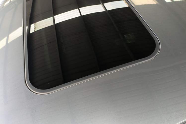 Used Roewe i6 MAX 2020 300TGI Automatic "Swell Cool Smart Drive" Edition Roof