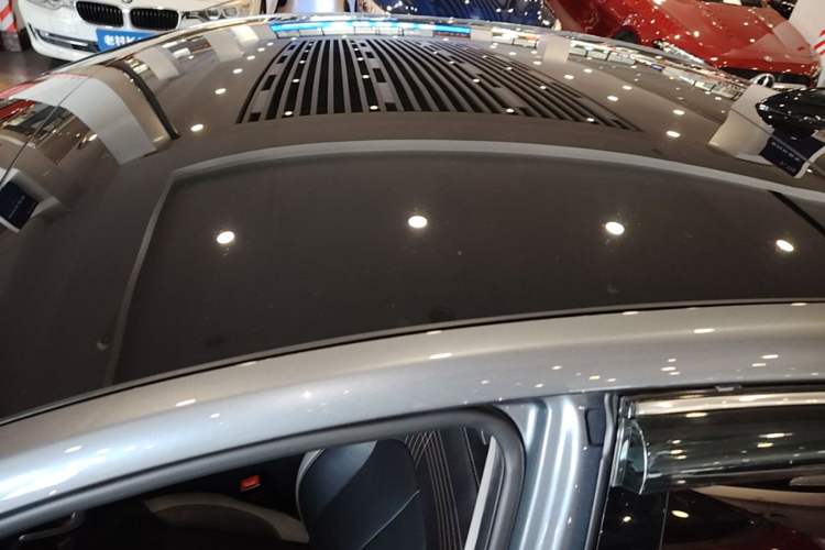Used Roewe i6 MAX 2020 300TGI Automatic Cool & Stylish Skyroof Edition Roof