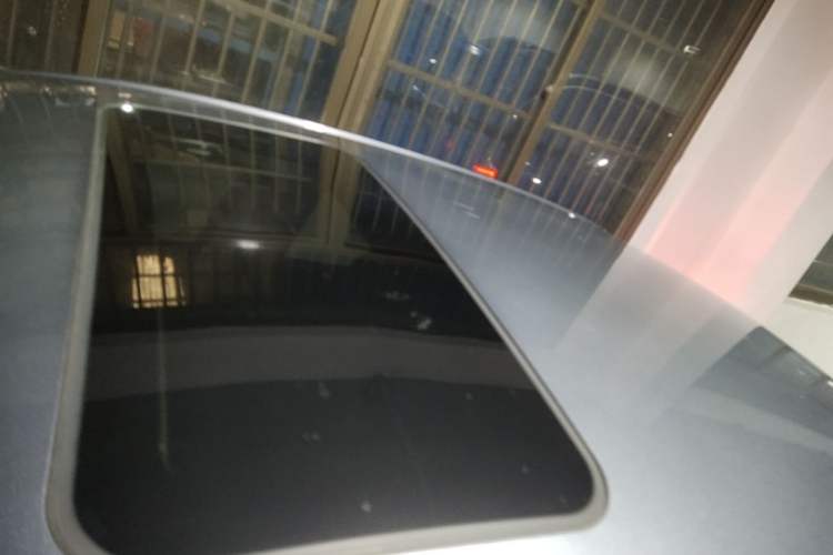 Used Roewe i6 MAX 2020 300TGI Automatic "Swell Cool Smart Drive" Edition Roof