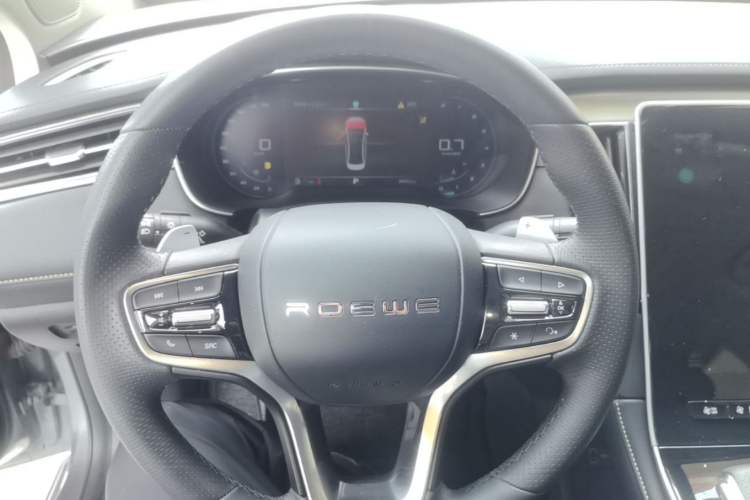 Used Roewe i6 MAX 2020 300TGI Automatic "Swell Cool Smart Drive" Edition Steering Wheel