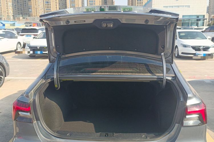 Used Roewe i6 MAX 2020 300TGI Automatic Cool & Stylish Skyroof Edition Trunk