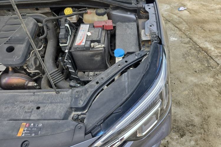 Used Roewe i6 MAX 2020 300TGI Automatic "Swell Cool Smart Drive" Edition Engine Bay Left