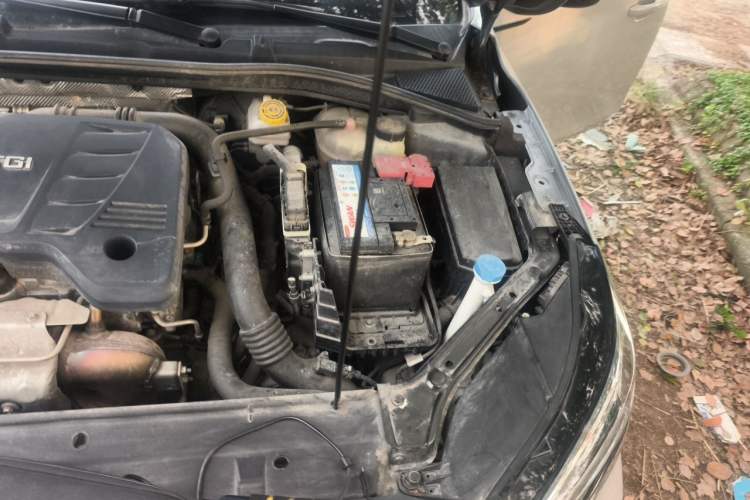 Used Roewe i6 MAX 2020 300TGI Automatic Sporty Cool Edition Engine Bay Left