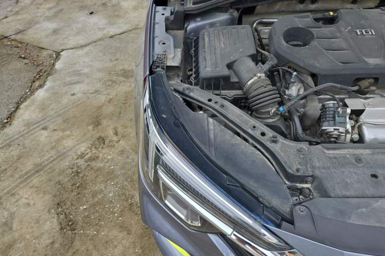 Used Roewe i6 MAX 2020 300TGI Automatic "Swell Cool Smart Drive" Edition Engine Bay Right