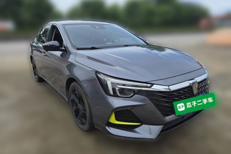 Used Roewe i6 MAX 2020 300TGI Automatic "Swell Cool Smart Drive" Edition Front Right 45 Deg