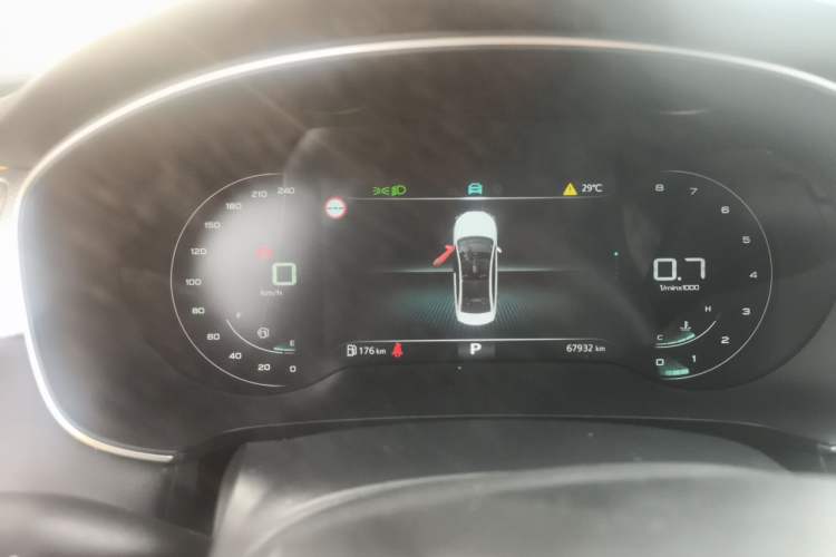 Used Roewe i6 MAX 2020 300TGI Automatic Sporty Cool Edition Instrument Cluster