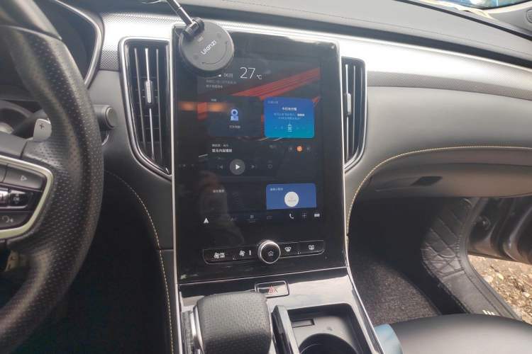 Used Roewe i6 MAX 2020 300TGI Automatic "Swell Cool Smart Drive" Edition Audio And AC Panel