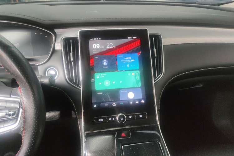 Used Roewe i6 MAX 2020 300TGI Automatic Cool & Stylish Skyroof Edition Audio And AC Panel