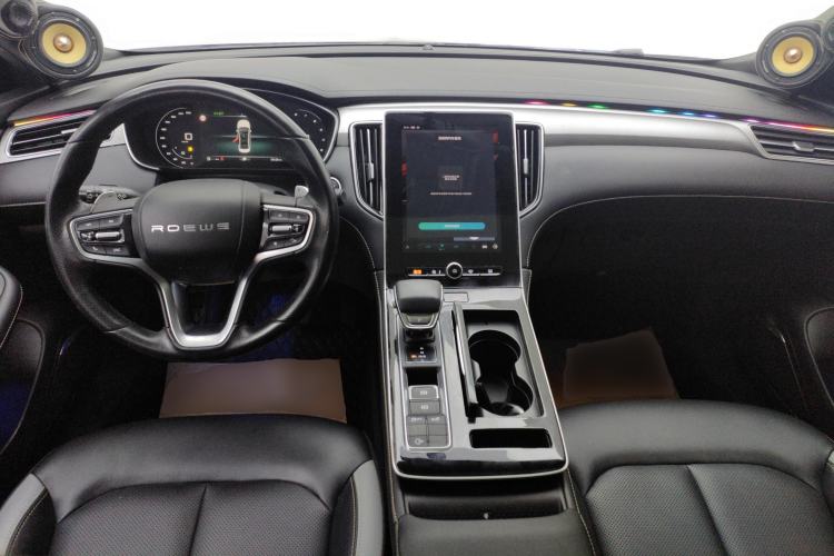 Used Roewe i6 MAX 2020 300TGI Automatic Cool & Stylish Skyroof Edition Center Console