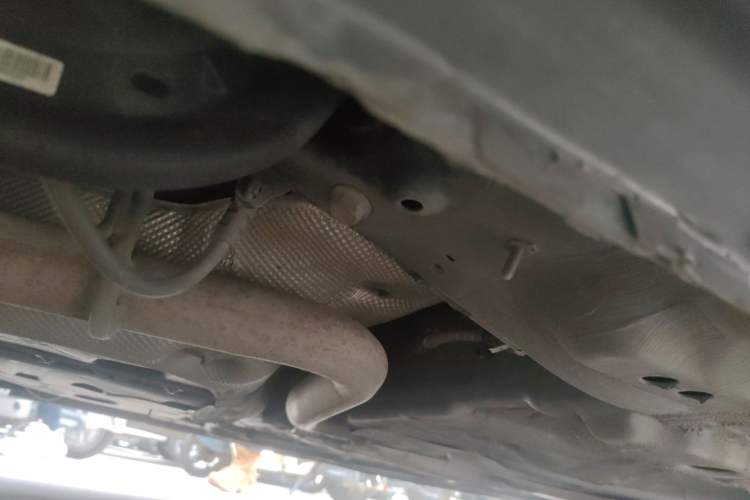 Used Roewe i6 MAX 2020 300TGI Automatic "Swell Cool Smart Drive" Edition Chassis Rear Right