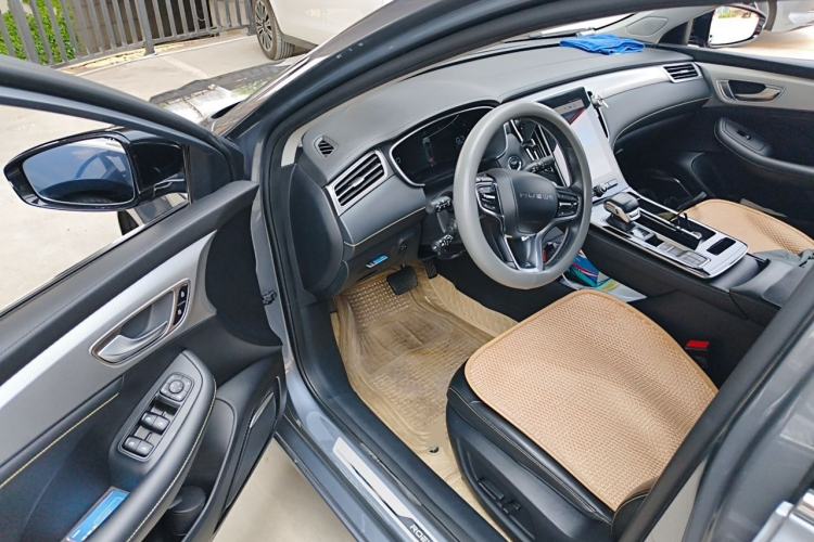 Used Roewe i6 MAX 2020 300TGI Automatic "Swell Cool Smart Drive" Edition Driver Seat
