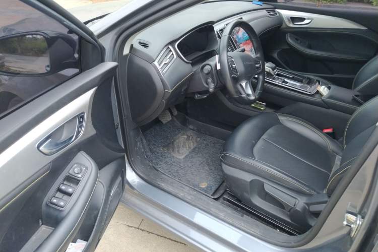 Used Roewe i6 MAX 2020 300TGI Automatic Sporty Cool Edition Driver Seat