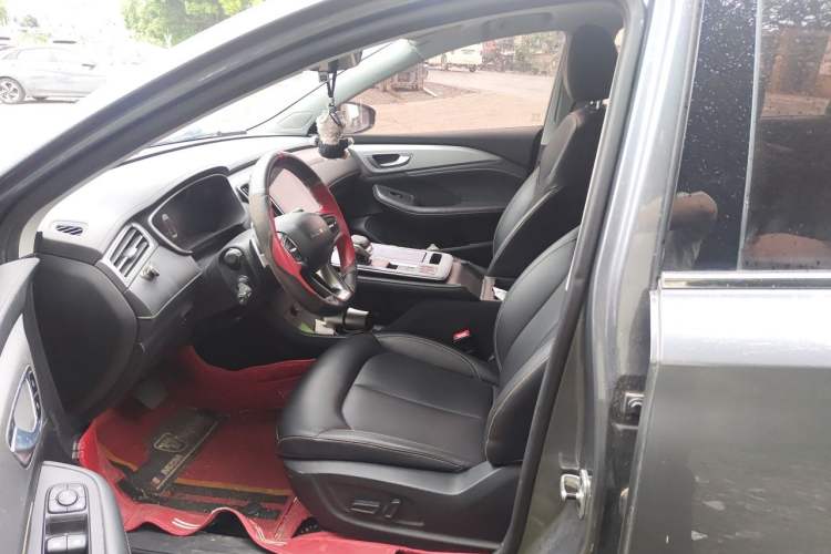 Used Roewe i6 MAX 2020 300TGI Automatic "Swell Cool Smart Drive" Edition Driver Seat