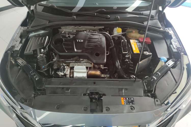 Used Roewe i6 MAX 2020 300TGI Automatic Cool & Stylish Skyroof Edition Engine Bay