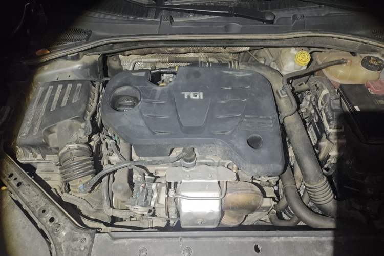 Used Roewe i6 MAX 2020 300TGI Automatic "Swell Cool Smart Drive" Edition Engine Bay