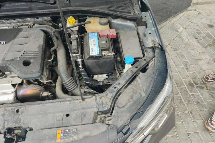 Used Roewe i6 MAX 2020 300TGI Automatic Sporty Cool Edition Engine Bay Left