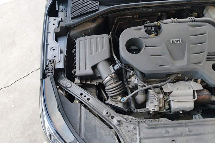 Used Roewe i6 MAX 2020 300TGI Automatic "Swell Cool Smart Drive" Edition Engine Bay Right