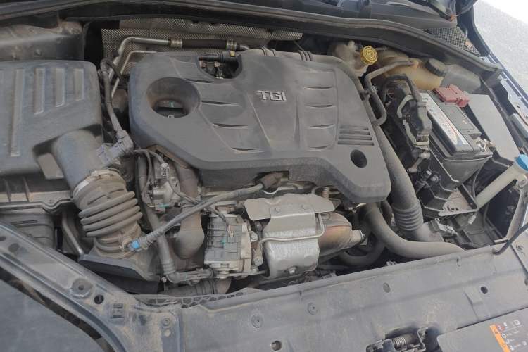 Used Roewe i6 MAX 2020 300TGI Automatic "Swell Cool Smart Drive" Edition Engine Bay Right