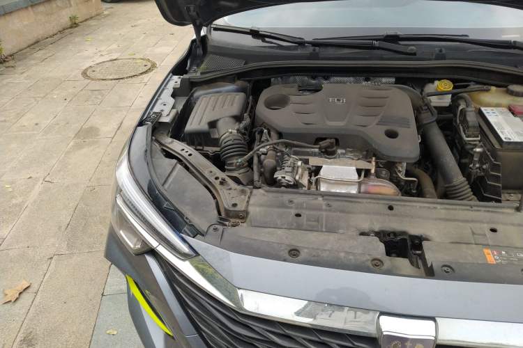 Used Roewe i6 MAX 2020 300TGI Automatic Sporty Cool Edition Engine Bay Right