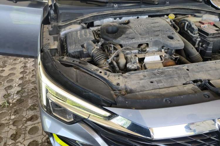 Used Roewe i6 MAX 2020 300TGI Automatic "Swell Cool Smart Drive" Edition Engine Bay Right