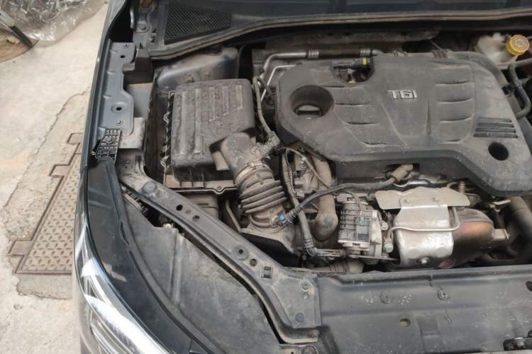 Used Roewe i6 MAX 2020 300TGI Automatic "Swell Cool Smart Drive" Edition Engine Bay Right