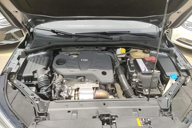 Used Roewe i6 MAX 2020 300TGI Automatic "Swell Cool Smart Drive" Edition Engine Bay
