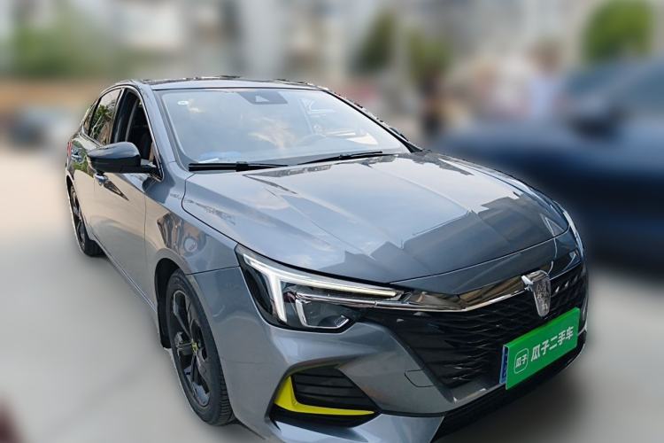 Used Roewe i6 MAX 2020 300TGI Automatic "Swell Cool Smart Drive" Edition Front Right 45 Deg