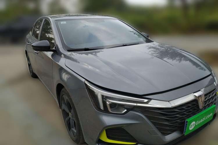 Used Roewe i6 MAX 2020 300TGI Automatic Sporty Cool Edition Front Right 45 Deg