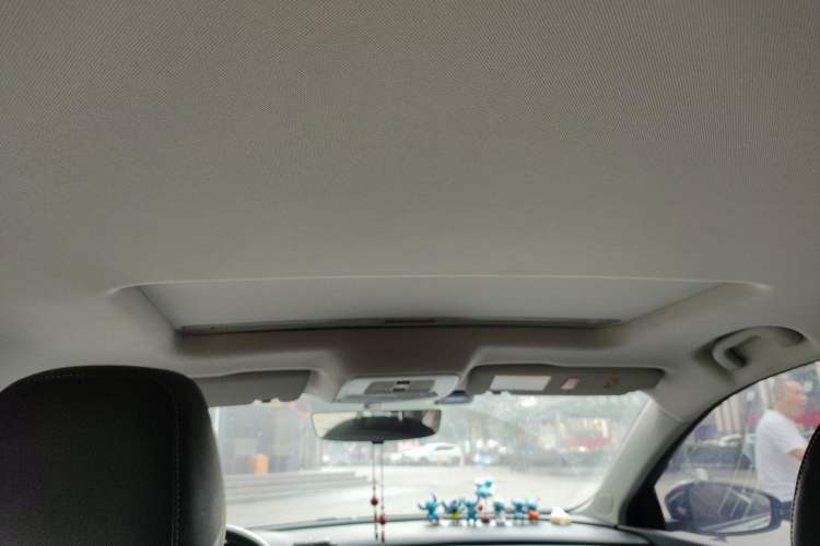 Used Roewe i6 MAX 2020 300TGI Automatic Sporty Cool Edition Headliner