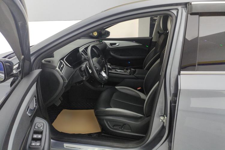 Used Roewe i6 MAX 2020 300TGI Automatic Cool & Stylish Skyroof Edition Left Front Seat