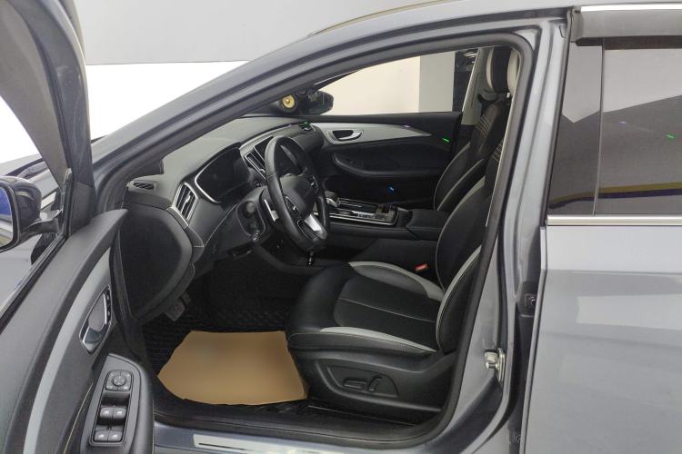 Used Roewe i6 MAX 2020 300TGI Automatic Cool & Stylish Skyroof Edition Left Front Seat
