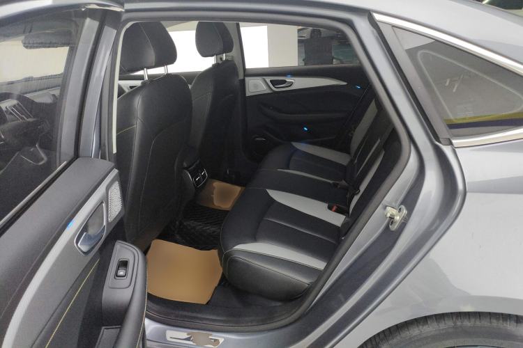 Used Roewe i6 MAX 2020 300TGI Automatic Cool & Stylish Skyroof Edition Left Rear Seat