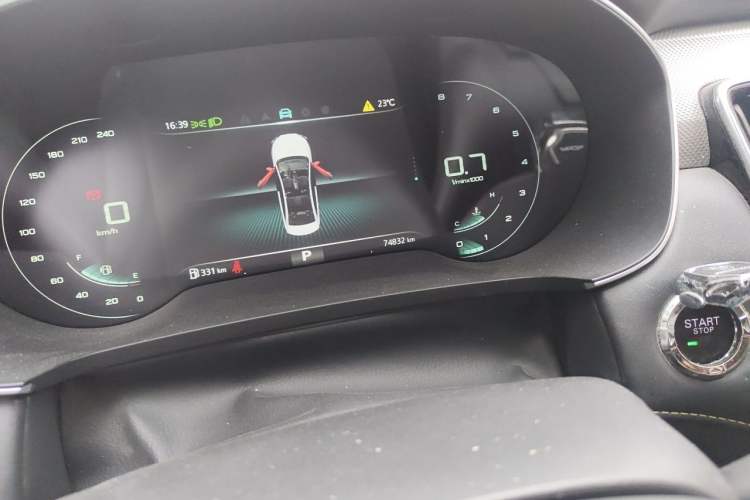 Used Roewe i6 MAX 2020 300TGI Automatic "Swell Cool Smart Drive" Edition Odometer Close Up
