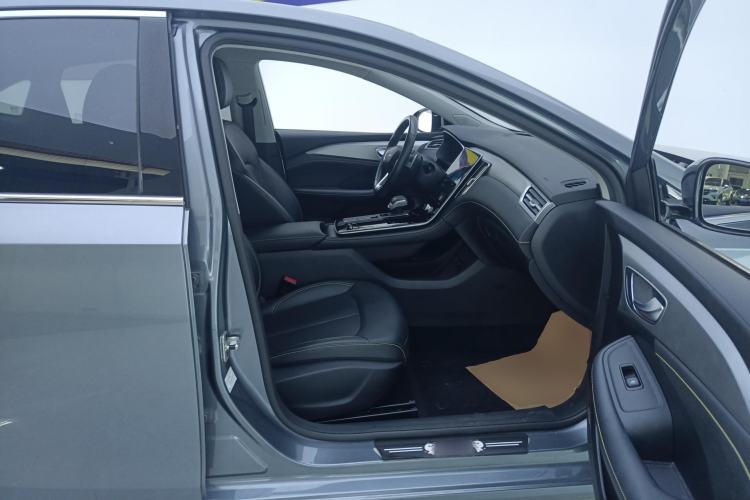 Used Roewe i6 MAX 2020 300TGI Automatic "Swell Cool Smart Drive" Edition Right Front Seat