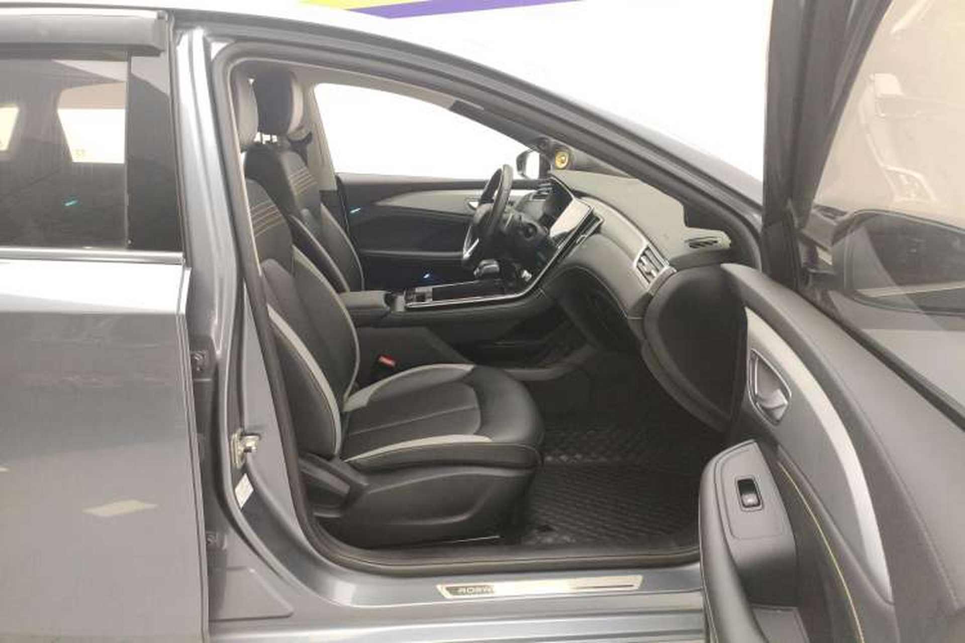 Used Roewe i6 MAX 2020 300TGI Automatic Cool & Stylish Skyroof Edition Right Front Seat