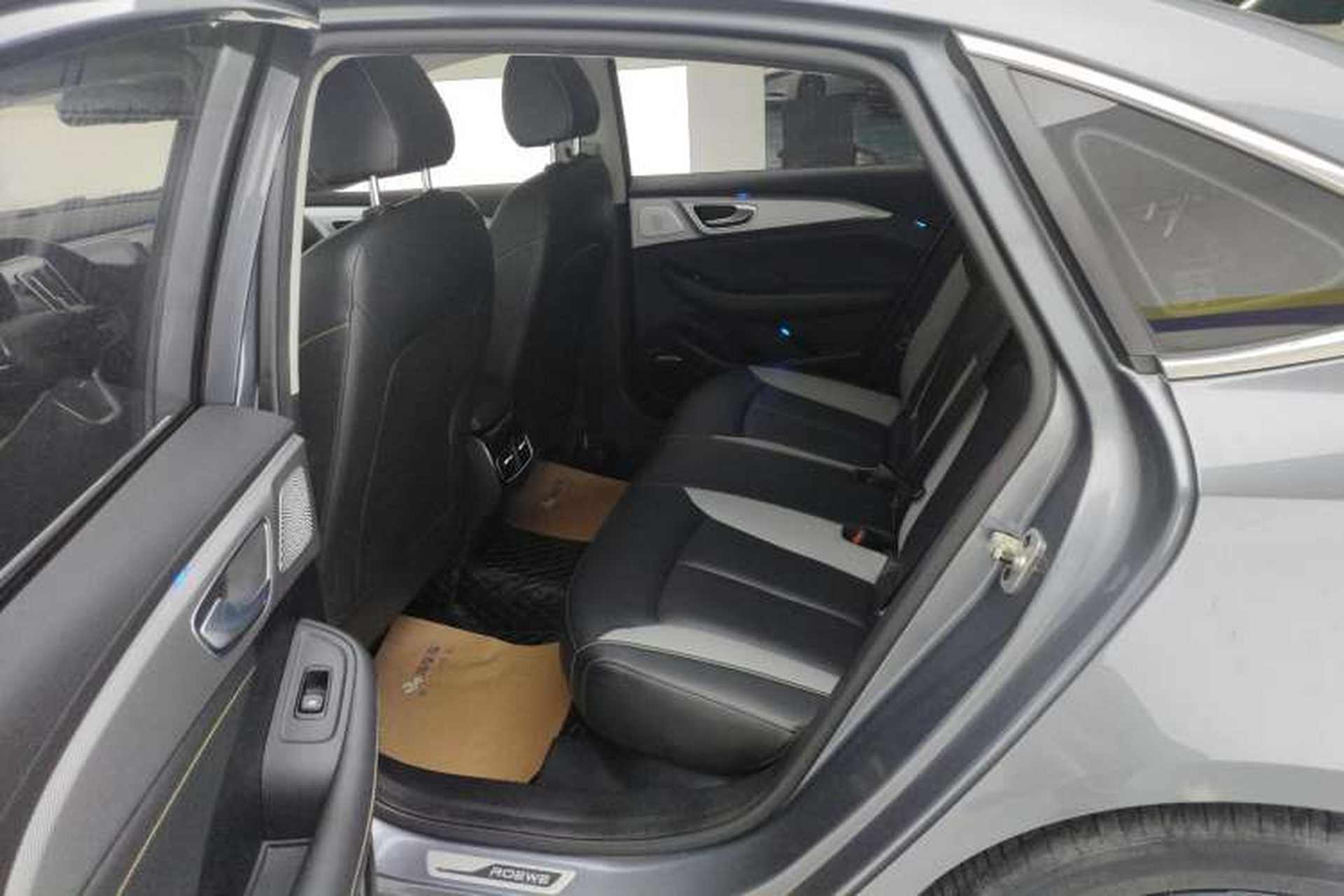 Used Roewe i6 MAX 2020 300TGI Automatic Cool & Stylish Skyroof Edition Right Rear Seat