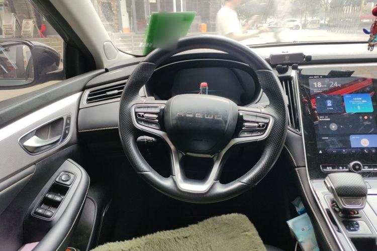 Used Roewe i6 MAX 2020 300TGI Automatic Sporty Cool Edition Steering Wheel