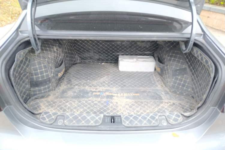 Used Roewe i6 MAX 2020 300TGI Automatic Sporty Cool Edition Trunk