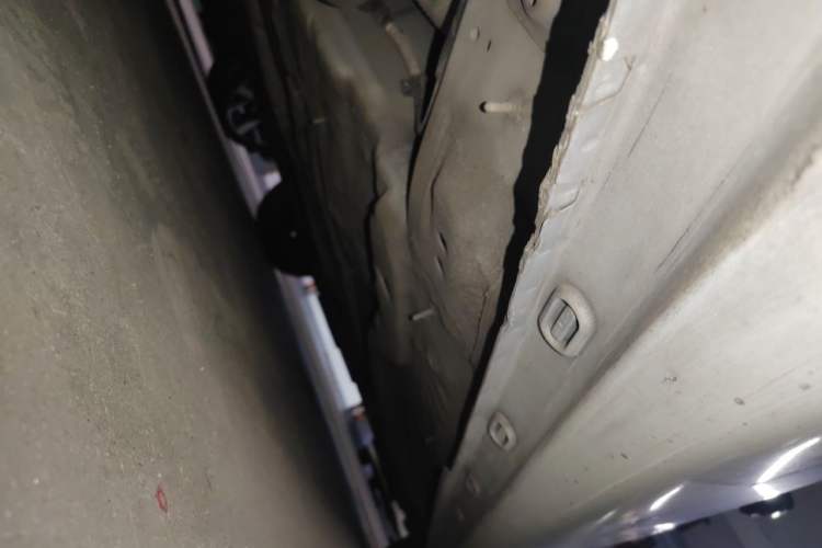 Used Roewe i6 MAX 2020 300TGI Automatic "Swell Cool Smart Drive" Edition Chassis Rear Right