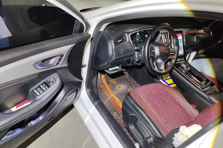 Used Roewe i6 MAX 2020 300TGI Automatic Sporty Cool Edition Driver Seat