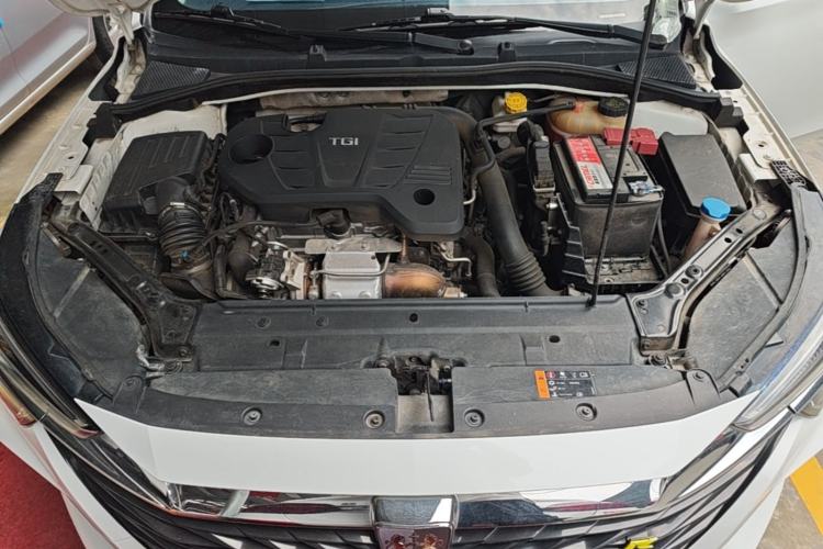 Used Roewe i6 MAX 2020 300TGI Automatic Sporty Cool Edition Engine Bay