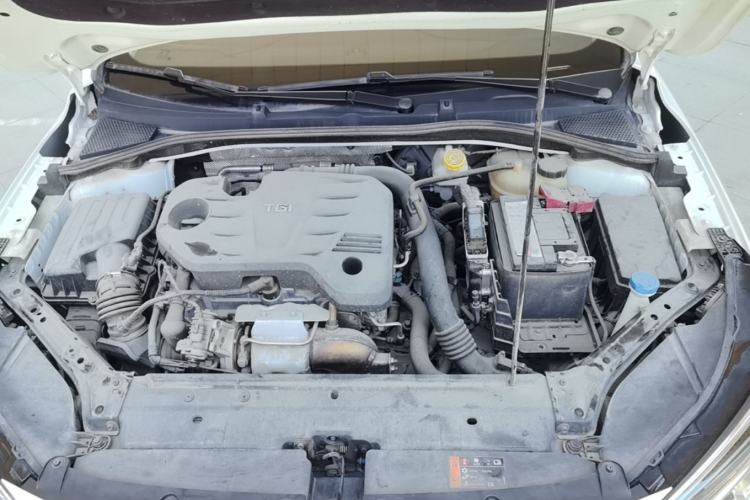 Used Roewe i6 MAX 2020 300TGI Automatic Cool & Stylish Skyroof Edition Engine Bay