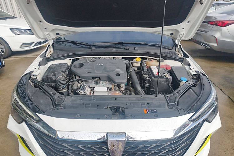 Used Roewe i6 MAX 2020 300TGI Automatic Supreme Edition with Cool Sunroof and Advanced Driving Features Engine Bay