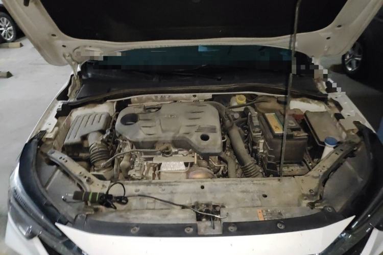 Used Roewe i6 MAX 2020 300TGI Automatic Sporty Cool Edition Engine Bay