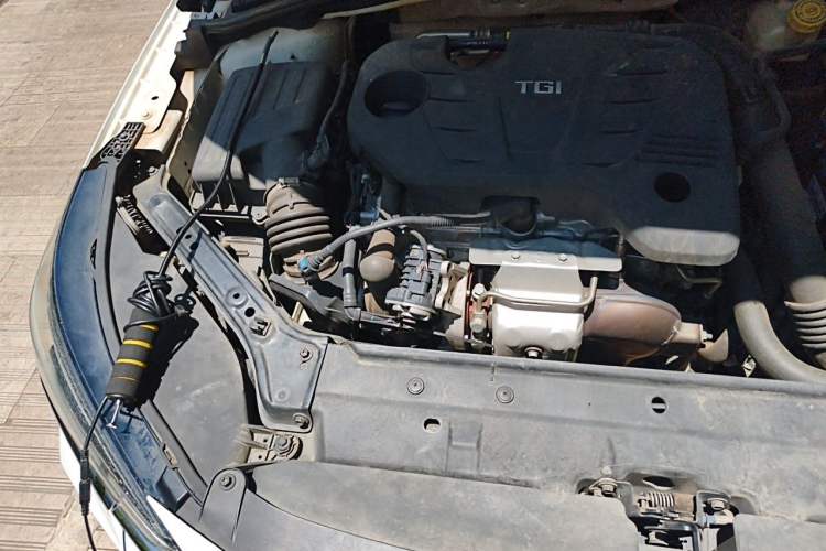 Used Roewe i6 MAX 2020 300TGI Automatic Sporty Cool Edition Engine Bay Right