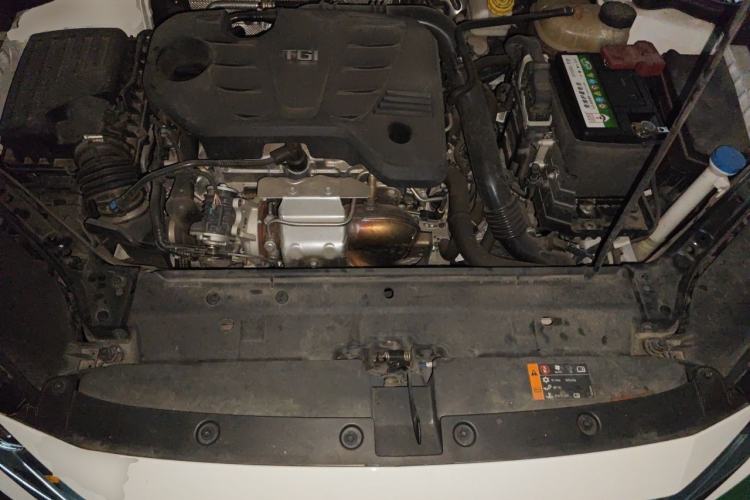 Used Roewe i6 MAX 2020 300TGI Automatic Supreme Edition with Cool Sunroof and Advanced Driving Features Engine Bay